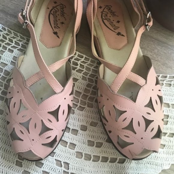 Rocket Originals Shoes - 1940s Style Rocket Originals PINK Floral Buckle Sandals - size 5 UK - size 7 USW